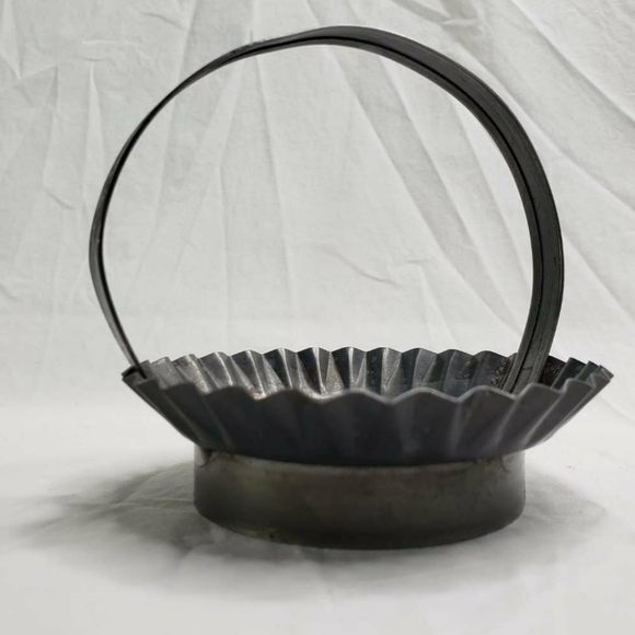 Three Distressed Vintage Primitive Tin Decor Pieces Candle and Tart Holders - Picture 4 of 10